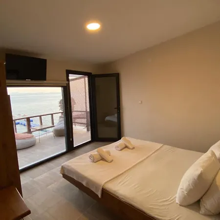 Elma Bungalow * Ayvalı