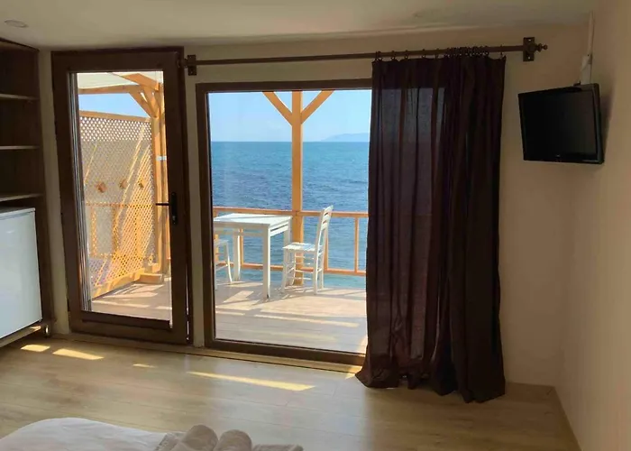 Elma Bungalow Hotel *